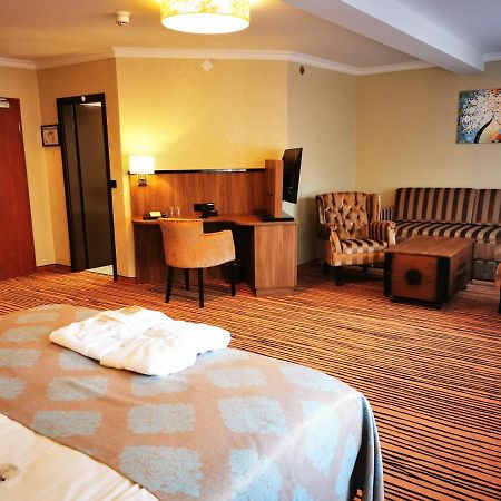 The Lakeside - Burghotel Zu Strausberg Esterno foto
