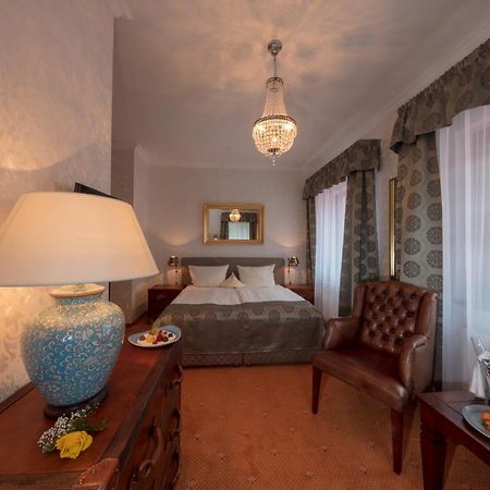 The Lakeside - Burghotel Zu Strausberg Esterno foto