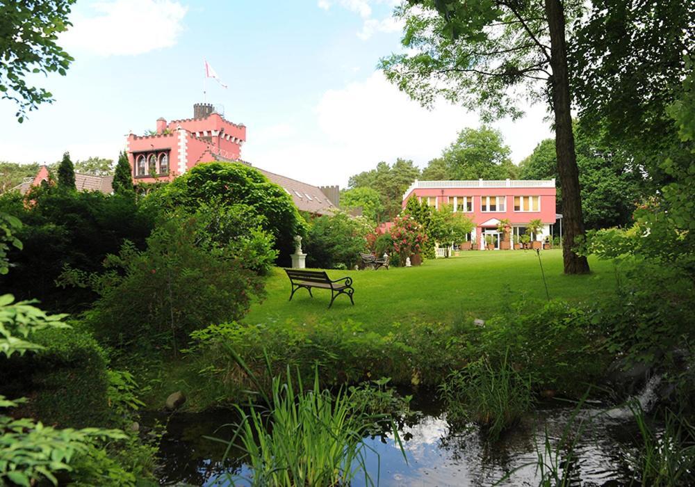 The Lakeside - Burghotel Zu Strausberg Esterno foto